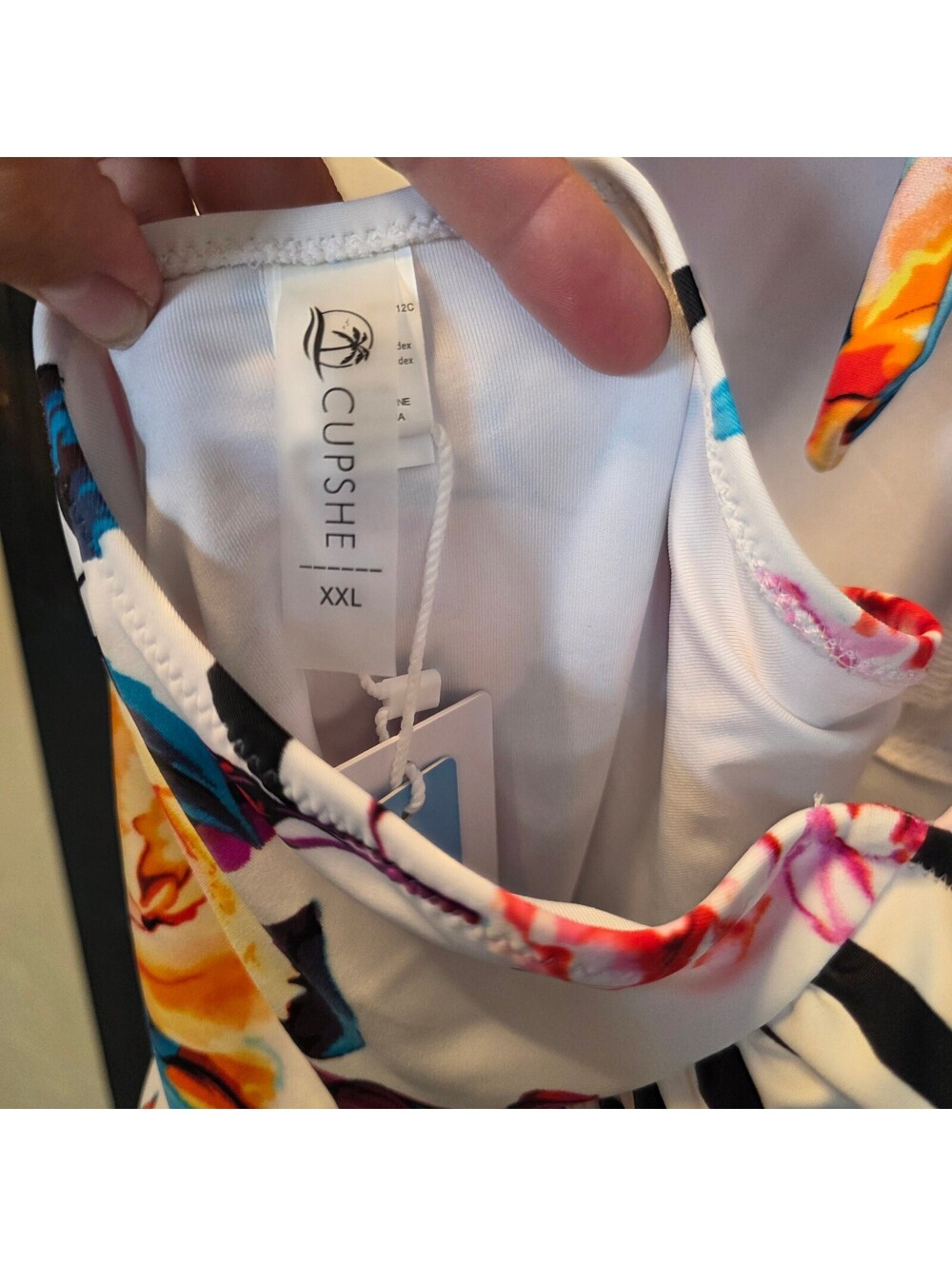 Cupshe Women's Floral Striped Halter One-Piece Swimsuit-XXL NWT - Picture 6 of 9